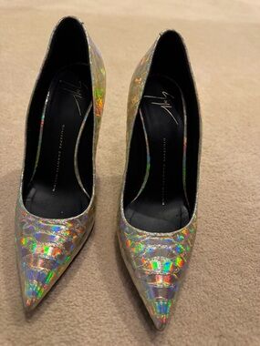 Giuseppe Zanotti Holographic Iridescent Pointed-Toe Pumps